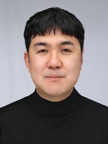 차석호 작가 겸 수출입신문 부국장. 